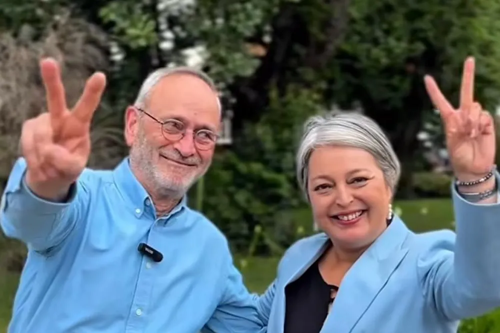 Rene Saffirio respalda a Jeannette Jara