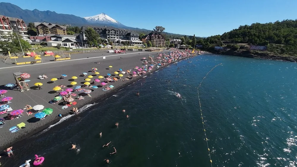 Playa grande de Pucon - fotografia Municipal